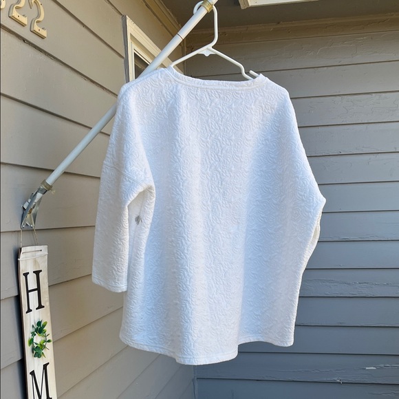 Tuckernuck White Embossed Top - Picture 7 of 7